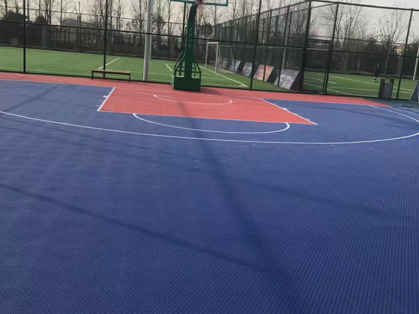 即墨金玉府运动场建设拼装地板篮球场